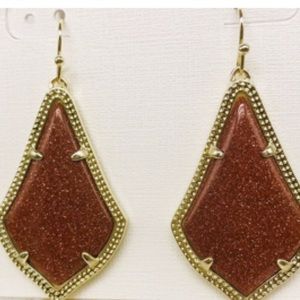 Kendra Scott Jewelry - Kendra Scott Alex Gold Drop Earrings in Goldstone Kendra Scott Jewelry - Kendra Scott Alex Gold Drop Earrings in Goldstone